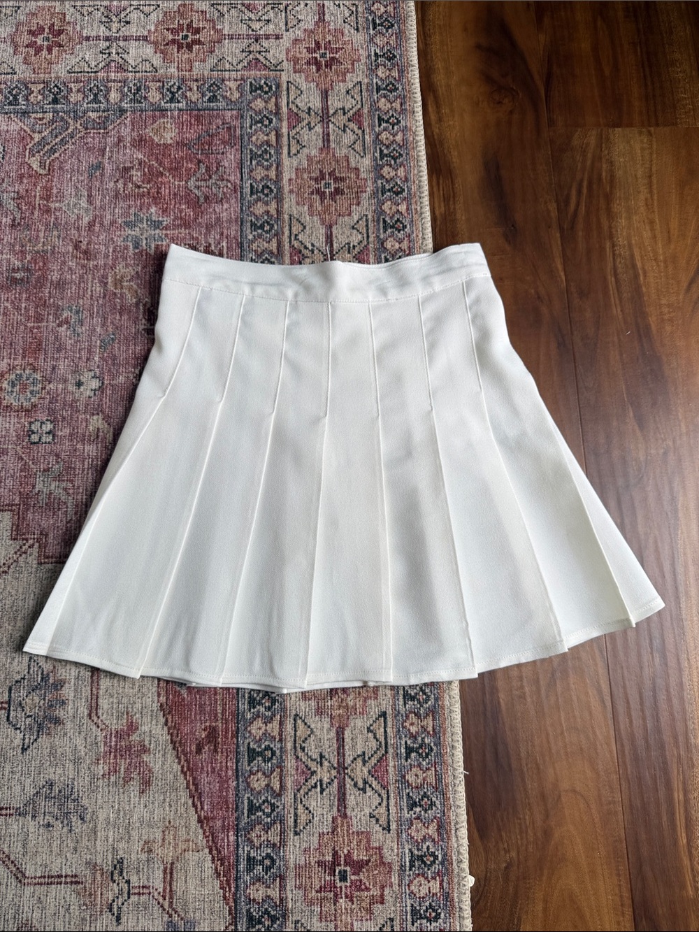 Uniqlo White Pleated Skater Skirt